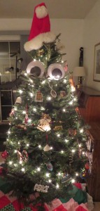 Googly eye Christmas tree with lights