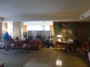hotel_lobby